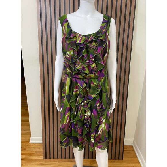 Signature Robbie Bee Women's 14 Green Dress Polyester Fit&Flare Ruffled Cocktail - Picture 1 of 10
